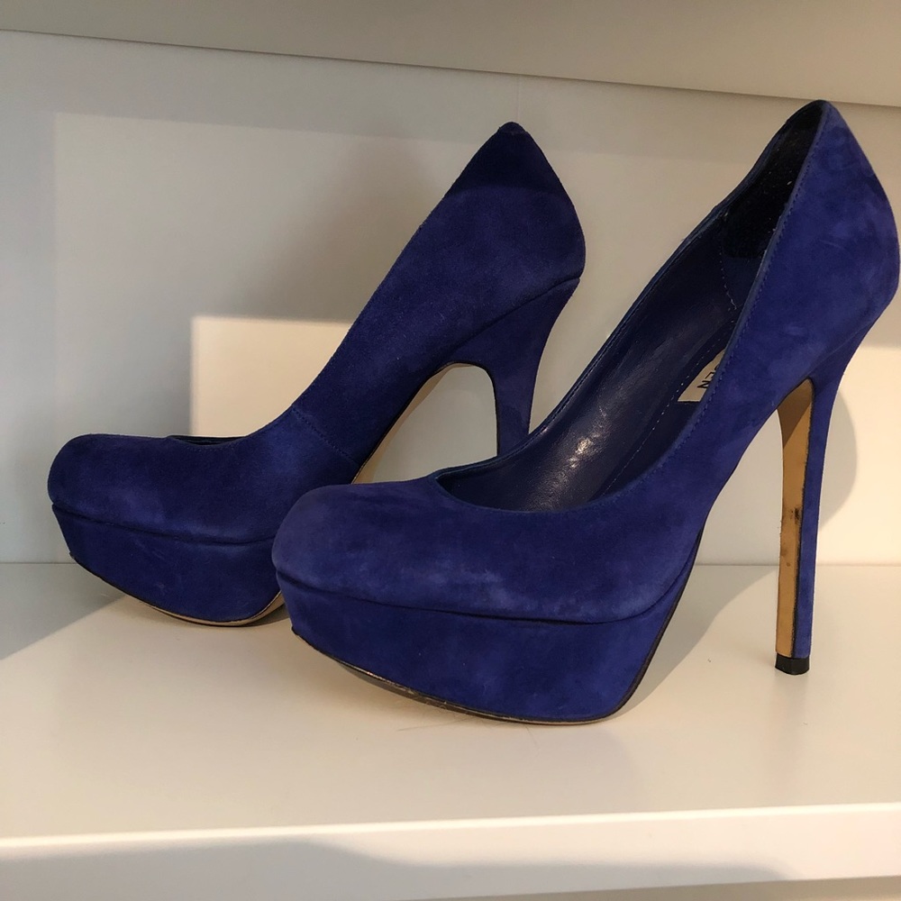 Steve Madden blue suede heels